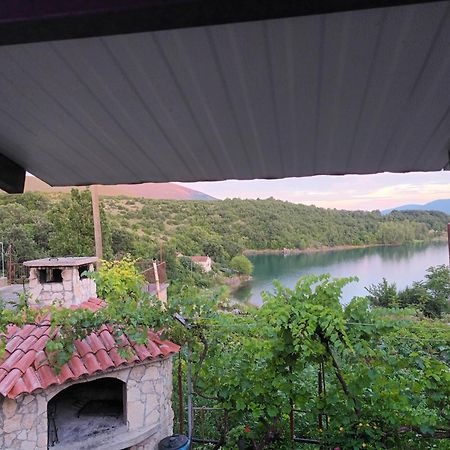Brnara Kravarica Vrlika Exterior foto